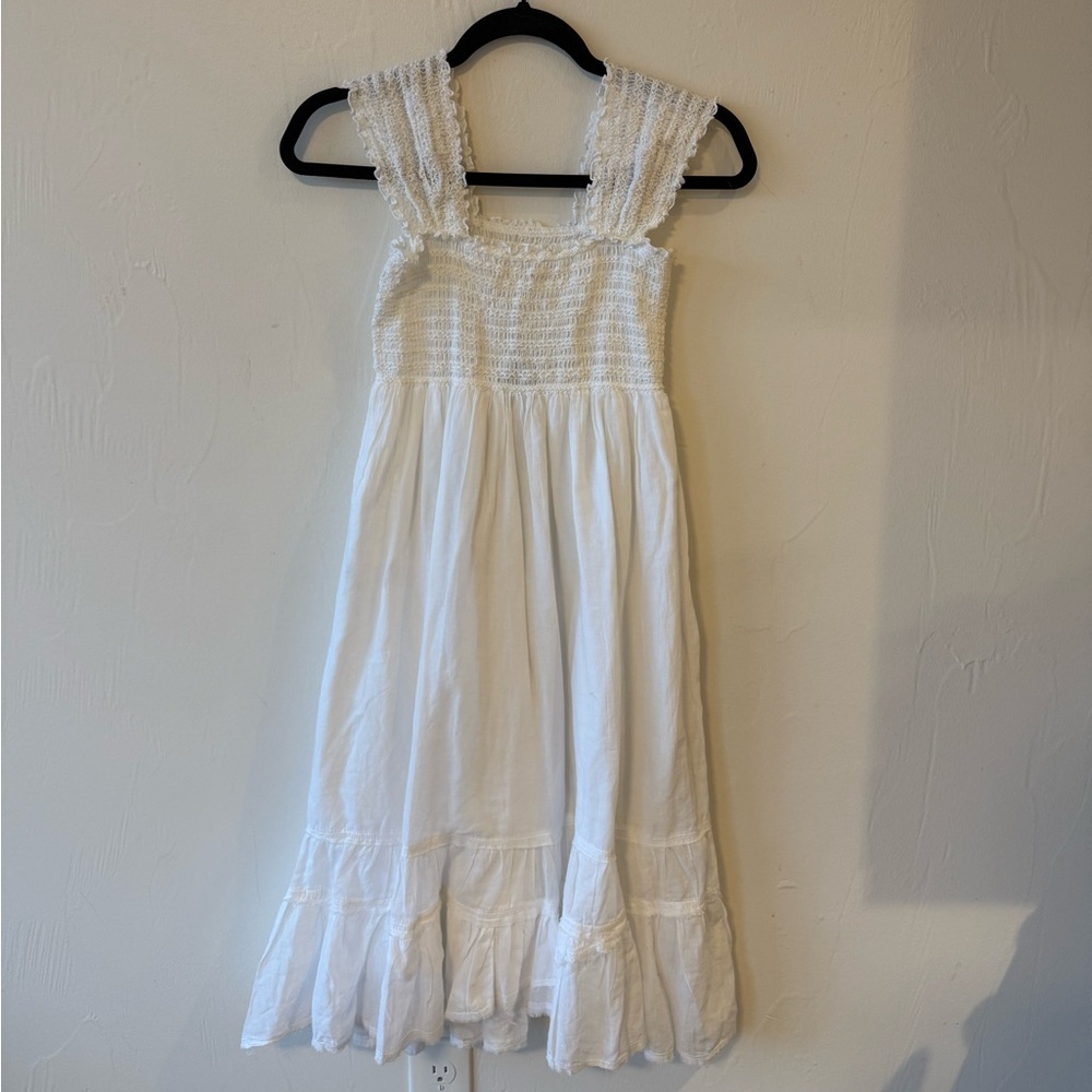 Hardtail! Super cute knee length flow (WHITE) (XS) (LIKE NEW)